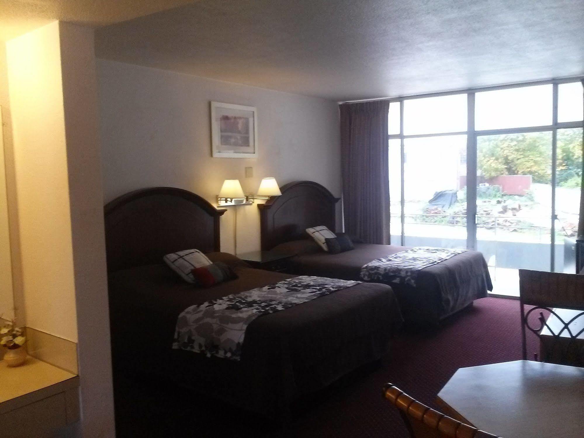 Budget Inn Albany - Albany, United States of America - Best Price Guarantee